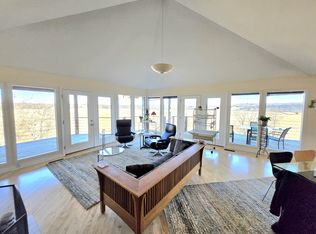 1028 Pin Oak Dr, Frankfort, KY 40601