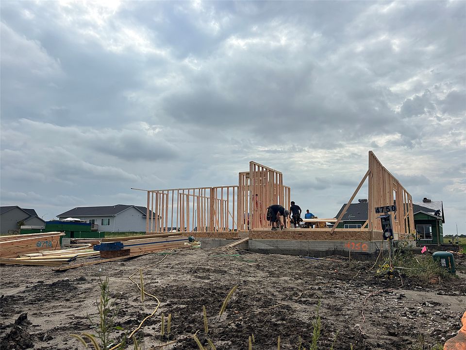 1st image of 4750 177th St