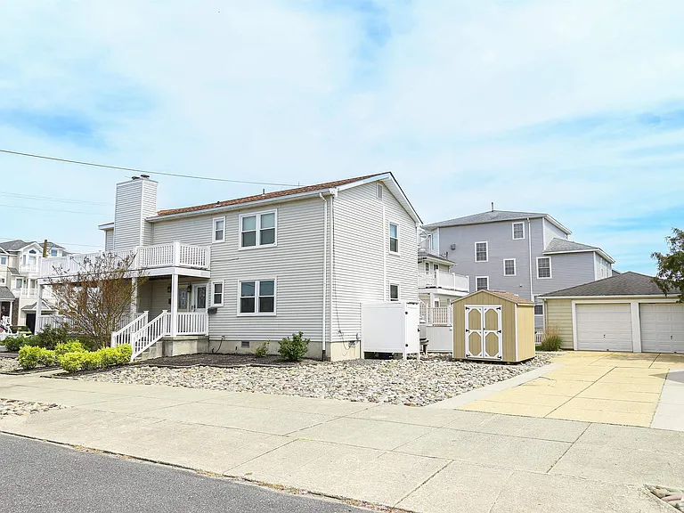 618 Bayshore Ave — Photo 47