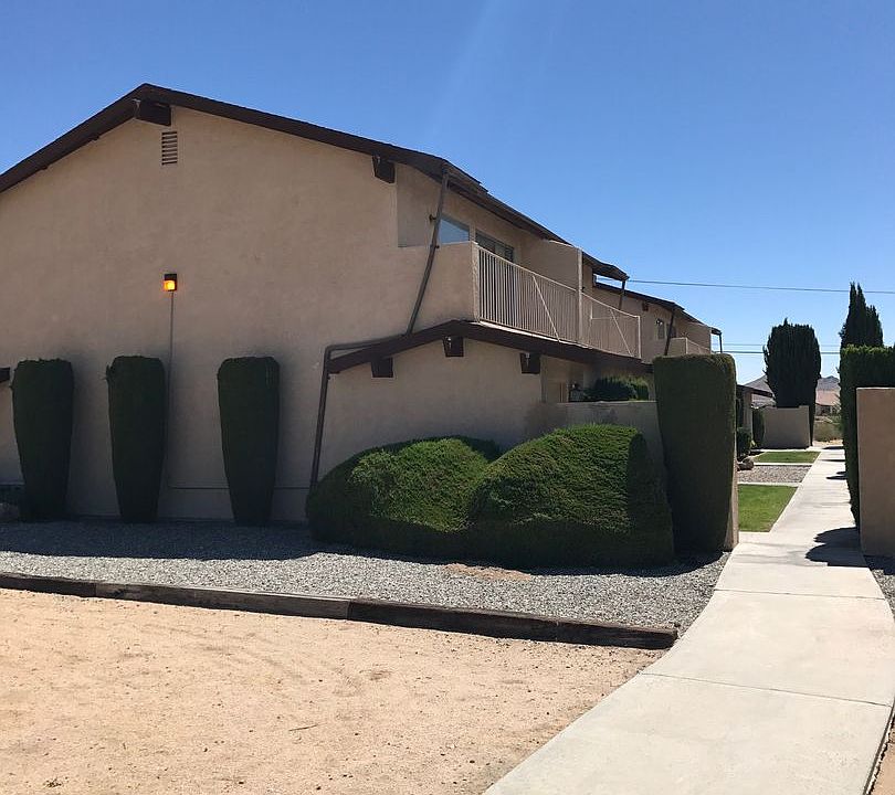 1st image of 16421 Apple Valley Rd APT 2