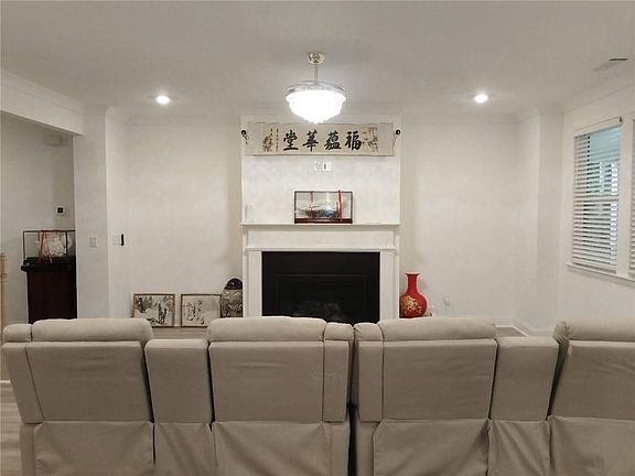 5th image of 3229 Shirecrest Ln