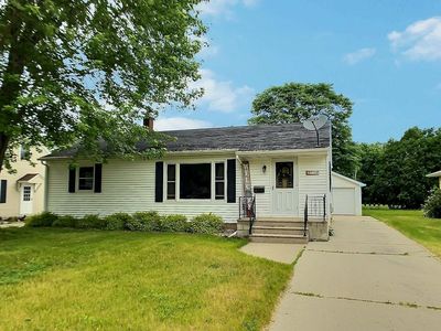 736 W 18th Ave, Oshkosh, WI, 54902