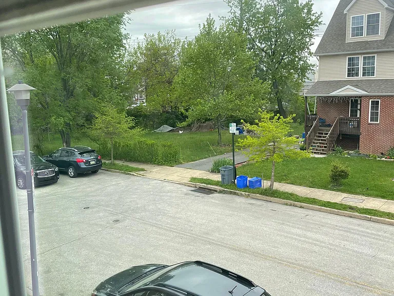 4751 Upland St — Photo 7