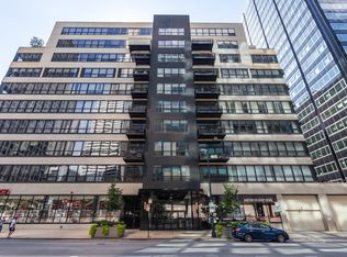 130 S Canal St APT 410, Chicago, IL 60606