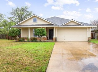 1699 Summerwood Loop, Bryan, TX 77807