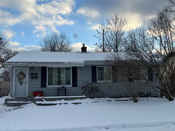 3734 Craig Dr, Flint, MI 48506