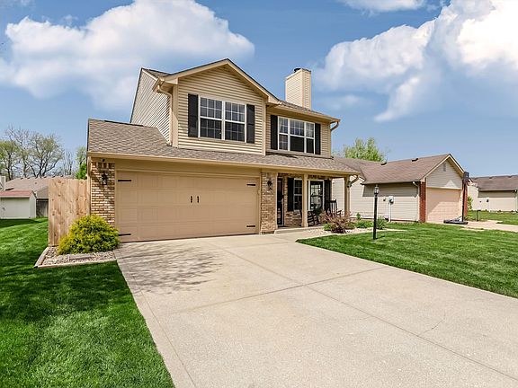3rd image of 8452 Amarillo Dr