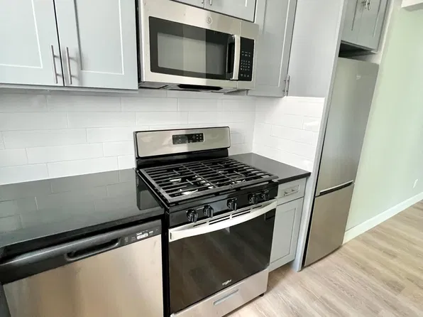 4430 Douglaston Pkwy, Little Neck, NY