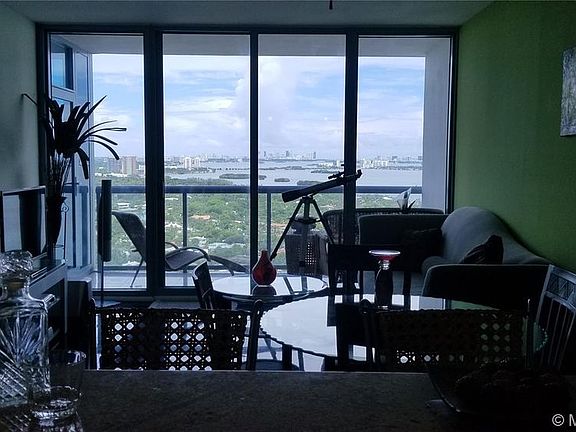 5th image of 601 NE 36th St APT 3008