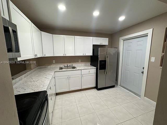 1st image of 251 NE 187th St APT 809