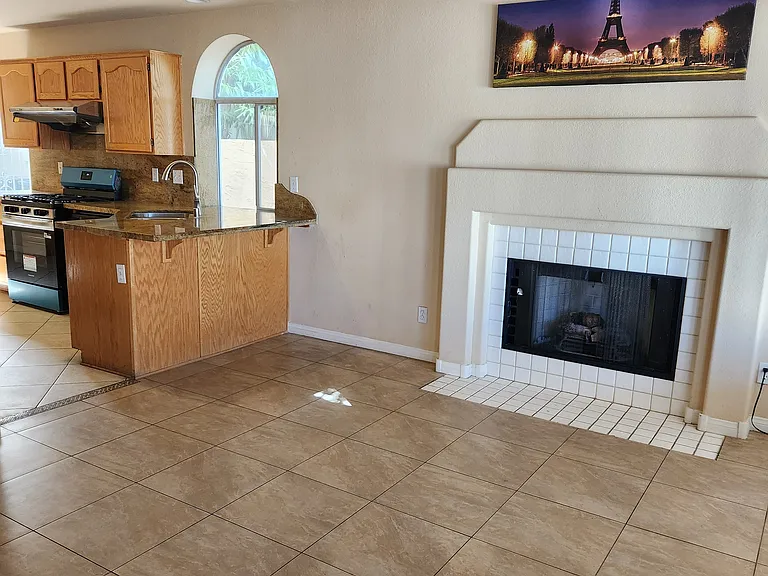 9580 World Cup Dr — Photo 4