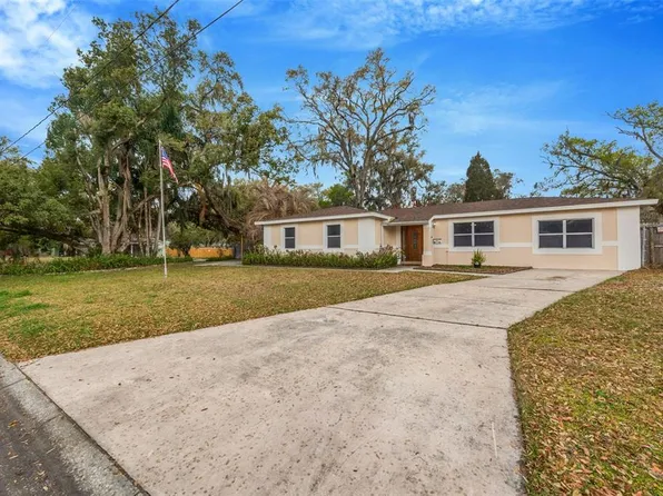 1201 N Palm Dr, Plant City, FL 33563