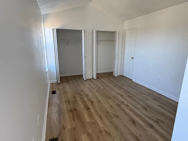 612 Bridlewood Dr — Photo 4