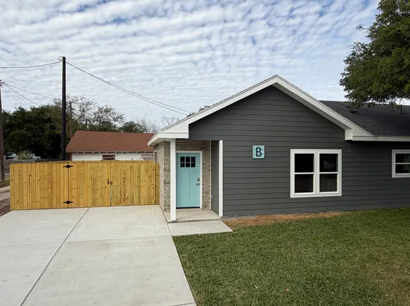 101 W Pierce Ave #B, Harlingen, TX 78550