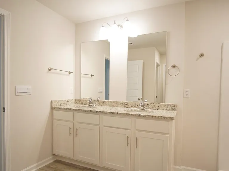 5120 Gaineswood Dr — Photo 26