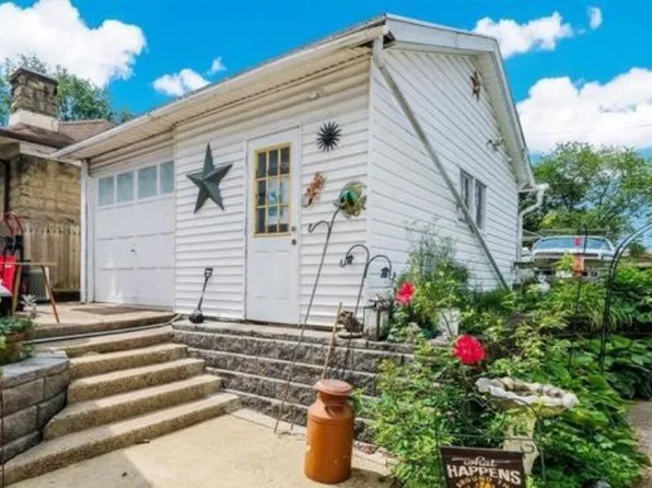 7301 Chestnut Avenue Garage, Elkins Park, PA
