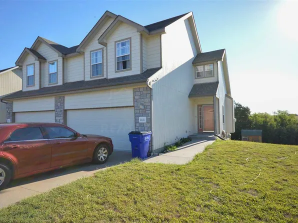 2121 Brooke Bnd, Junction City, KS 66441