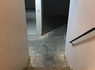 909 Bench Ct, Anchorage, AK 99504