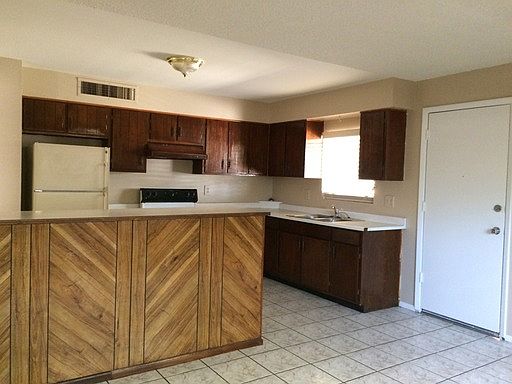 5th image of 5720 W Virginia Ave