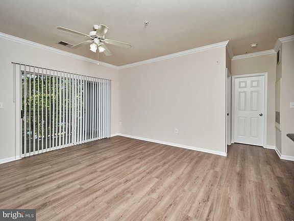 3rd image of 12144 Garden Grove Cir Unit 201