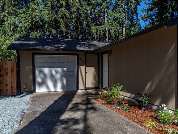 4th image of 12602 105th Avenue Ct E