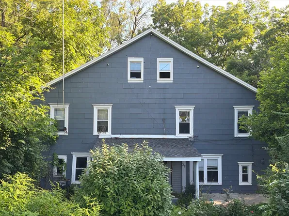 25 27n Front St, Coplay, PA 18037