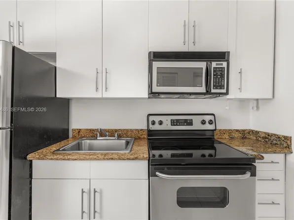 1241 14th St APT 9, Miami Beach, FL 33139