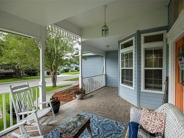 11516 NW 16th Pl — Photo 4