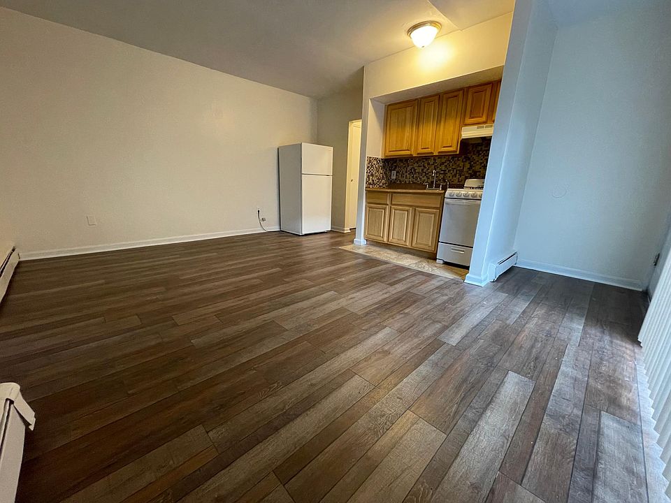 Kitchen & Living Room combo
