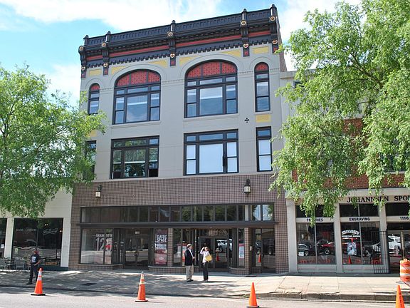 Best location in historic downtown Augusta!