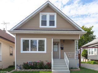 6339 W Addison St, Chicago, IL 60634