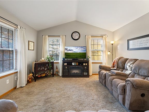 5th image of 1336 Brookline Avenue