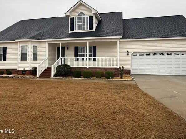 102 N Woodridge Drive, Pikeville, NC 27863