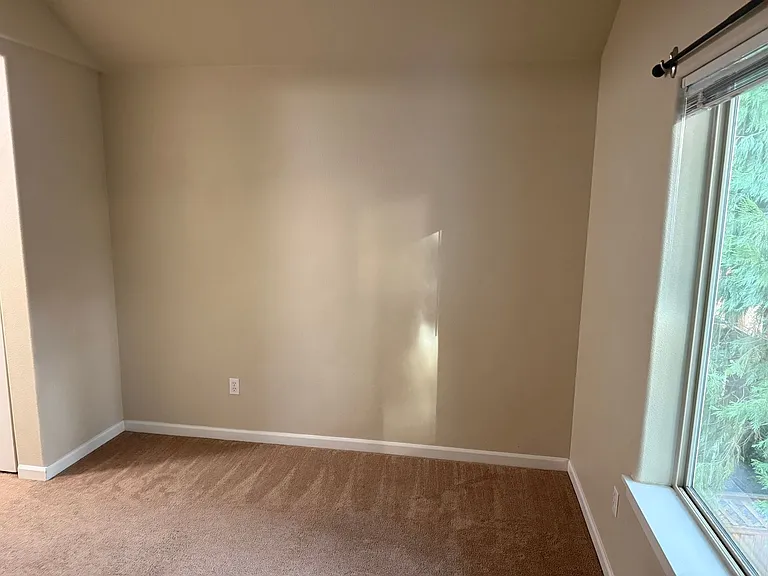 4084 Aden Pl NE — Photo 23