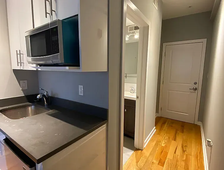 535 N Budd St #C2C — Photo 7