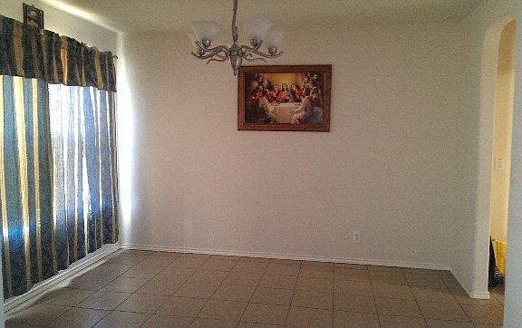 3rd image of 1319 Sweet Ln