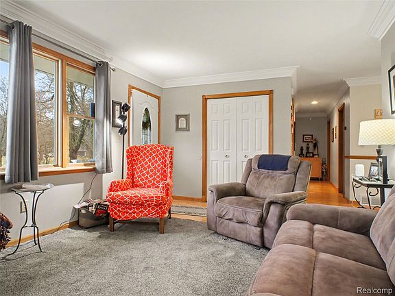 5th image of 5430 W Frances Rd