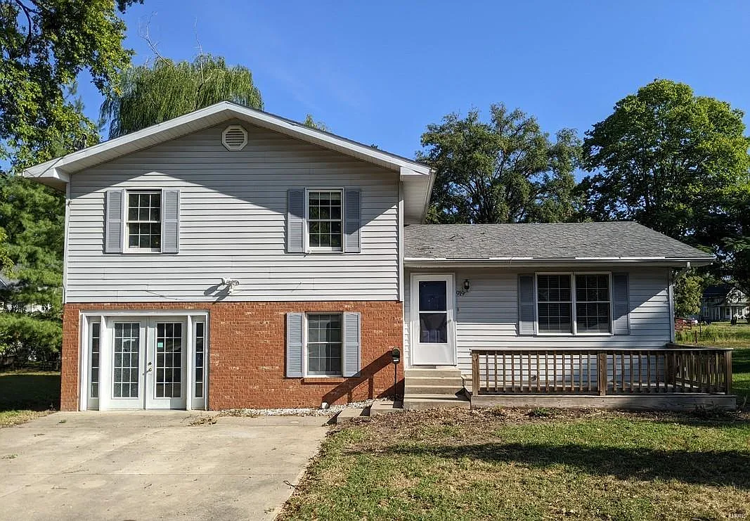 919 E Winter Ave photo 1