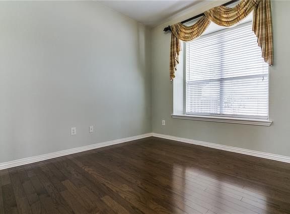 5th image of 5530 Remington Dr