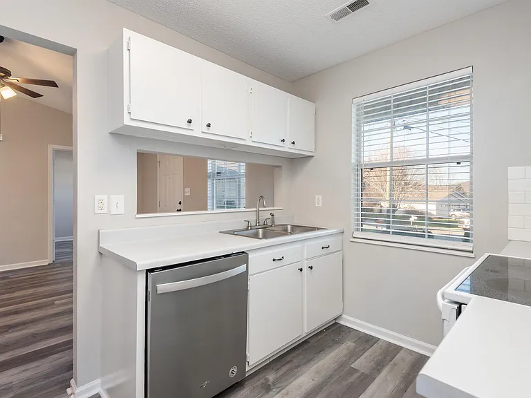 7701 Bellchase Ln — Photo 6