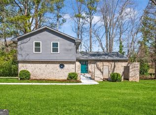 3940 Pinehurst Valley Dr, Decatur, GA 30034