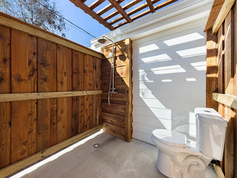3616 Woodleigh Dr — Photo 22