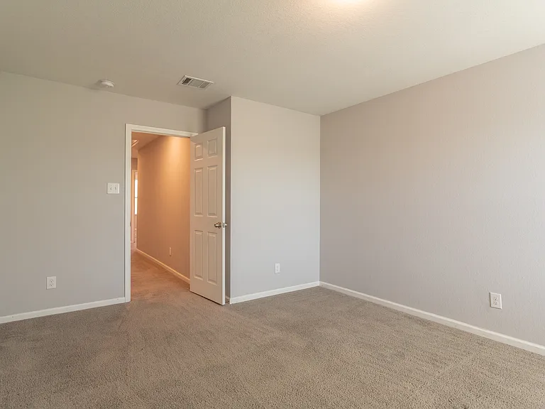 315 Bundy St #2 — Photo 21