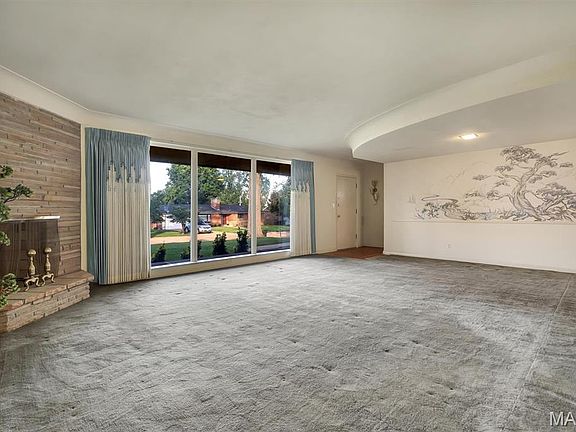 2nd image of 5935 Highfield Rd
