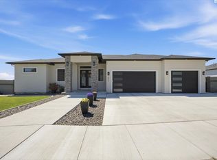 5917 W 28th Ave, Kennewick, WA 99338