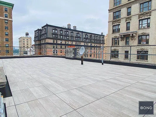 Rented by Bond New York | media 22