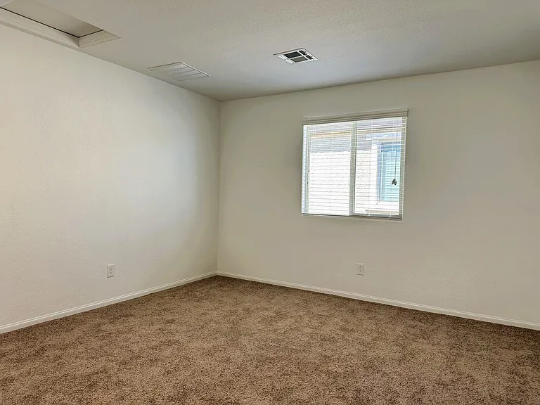 7631 Dewey Dr — Photo 3