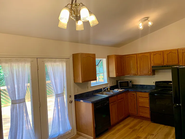 1084 Rimrock Rd — Photo 5