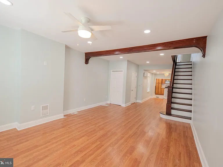 2059 E Ontario St — Photo 2