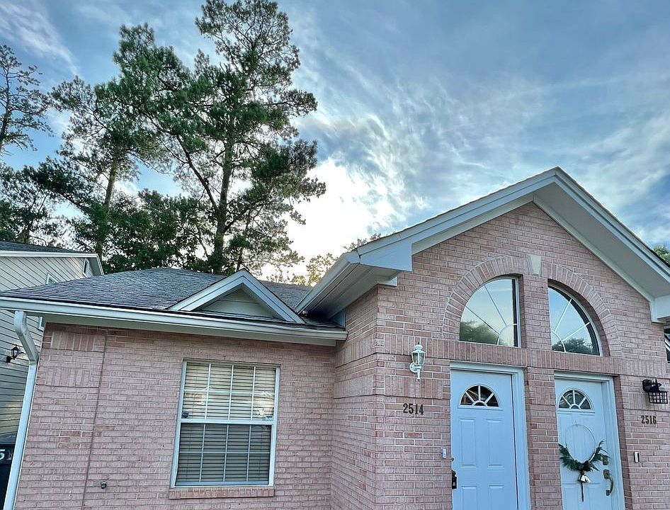 1st image of 2514 Golden Park Ln